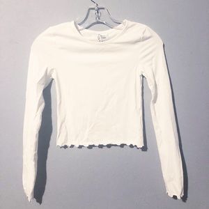 NWOT H&M BASICS LETTUCE HEM CROP TOP